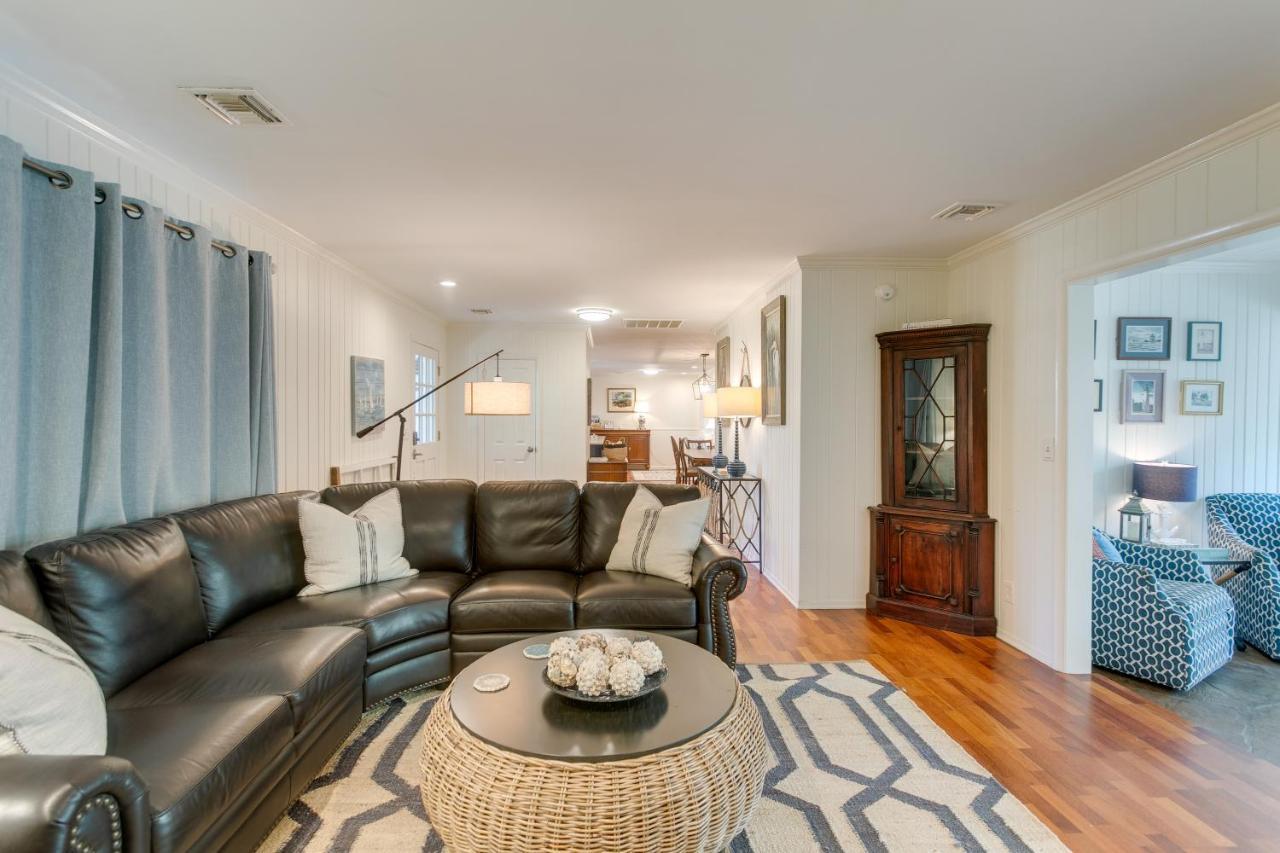 Spacious St Simons Island Vacation Rental With Pool! St. Simons Island Exterior foto