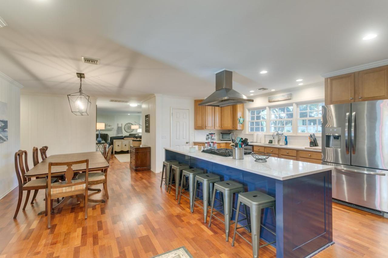Spacious St Simons Island Vacation Rental With Pool! St. Simons Island Exterior foto